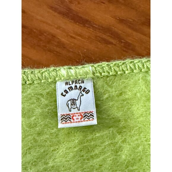 ALPACA CAMARGO Scarf / Wrap W 9”X L 64” Lime - Picture 6 of 7